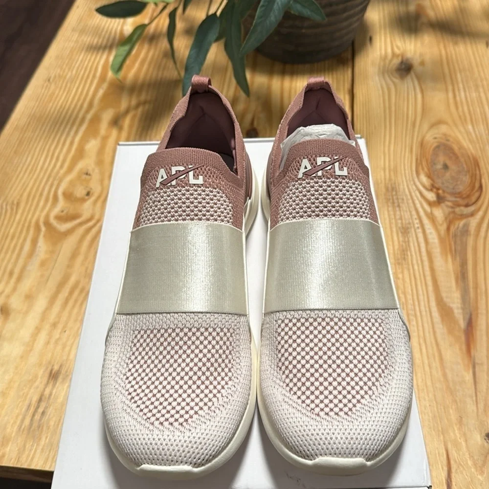 NEW APL Ivory Cream  Pink Athletic Slip-On Shoes sz11 - Picture 2 of 13